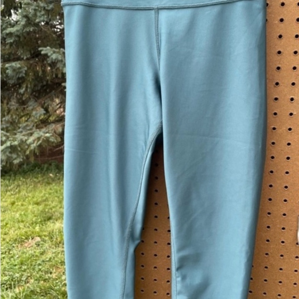 ALO Yoga Blue Leggings Soft Stretchy Design